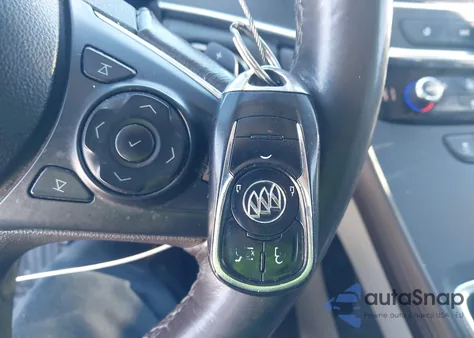 2017 Buick Lacrosse Essence из США, поврежденный, VIN 1G4ZP5SS6HU194693